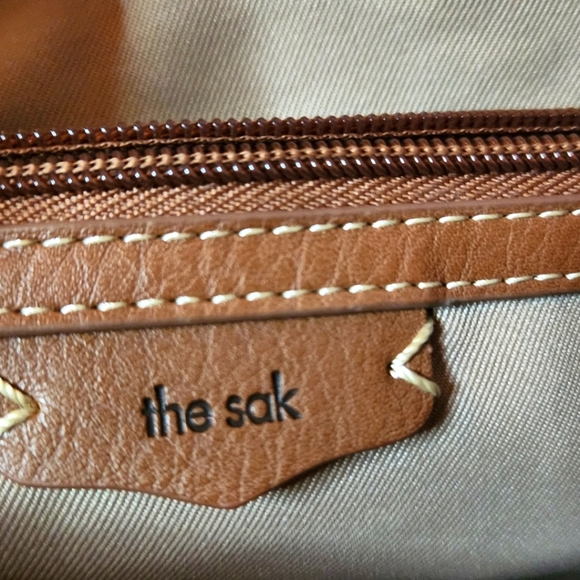 The Sak Sleek Black Leather Crossbody Bag - Picture 4 of 11